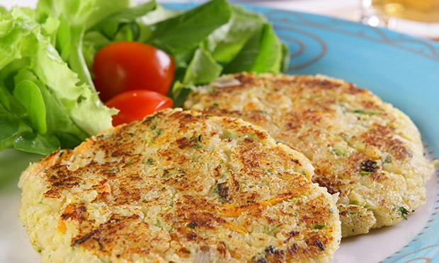 18 receitas proteicas com quinoa para incluir no card&aacute;pio