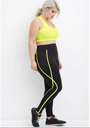 Forever 21 lan&ccedil;a linha fitness plus size