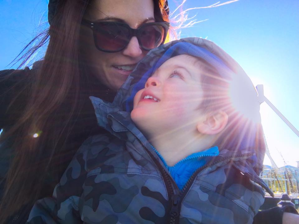 M&atilde;e encontra no exerc&iacute;cio a for&ccedil;a para lidar com nascimento prematuro do filho