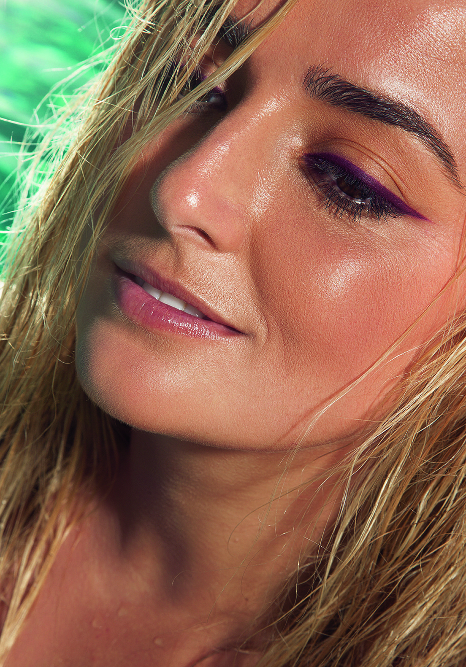 Como incluir cor no make: as atletas do nado sincronizado ensinam!