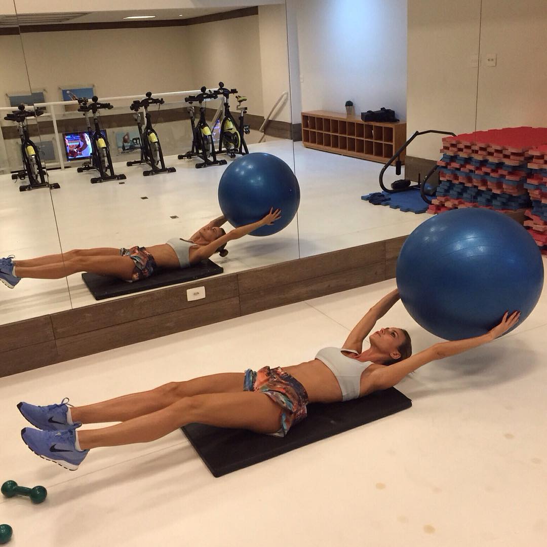 Vida de modelo: um dia na rotina de Renata Kuerten