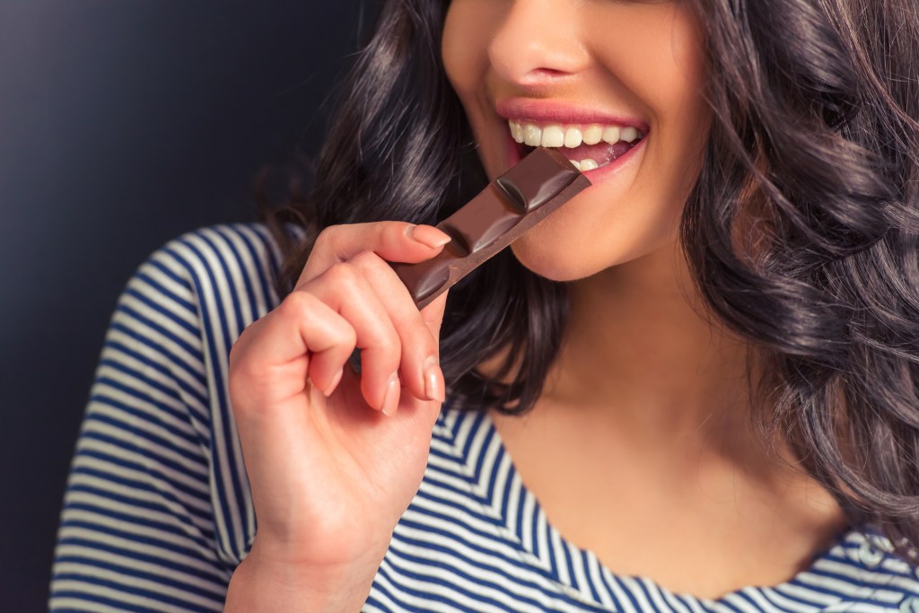 chocolate-promete-melhorar-pele Tristeza fora de hora? Confira os alimentos que ajudam a mudar seu humor