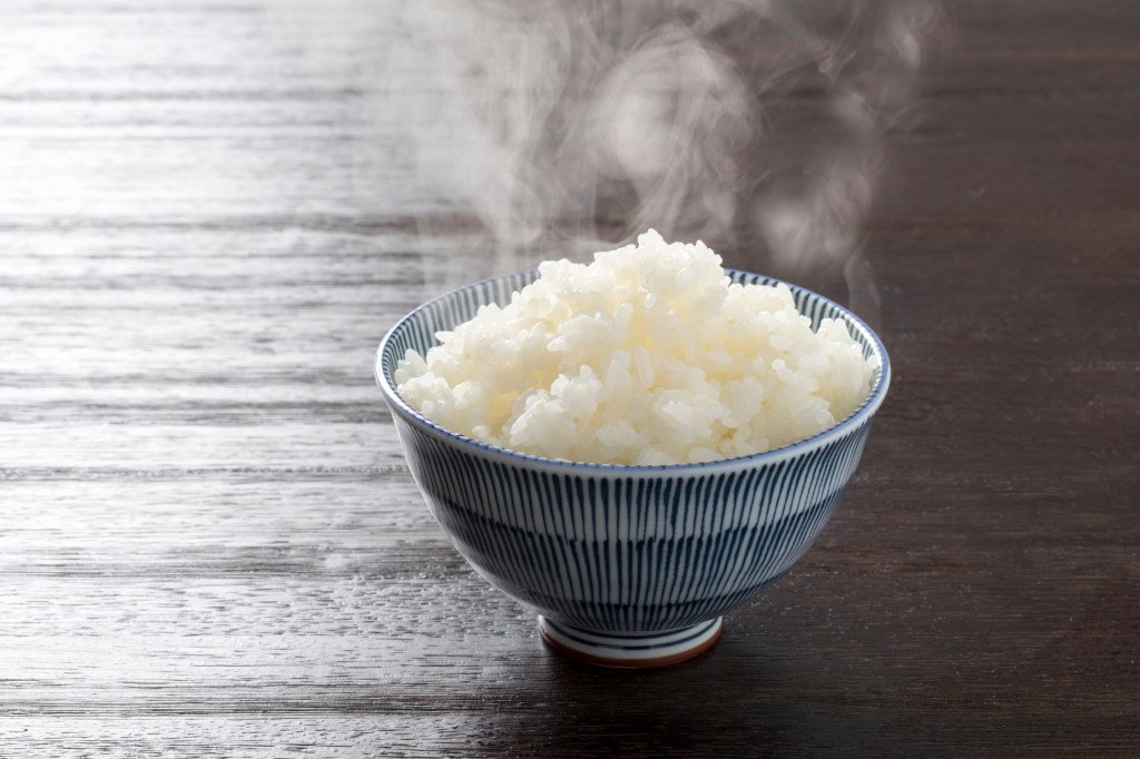 pote-arroz-quente Os melhores horários do dia para você comer seus alimentos preferidos
