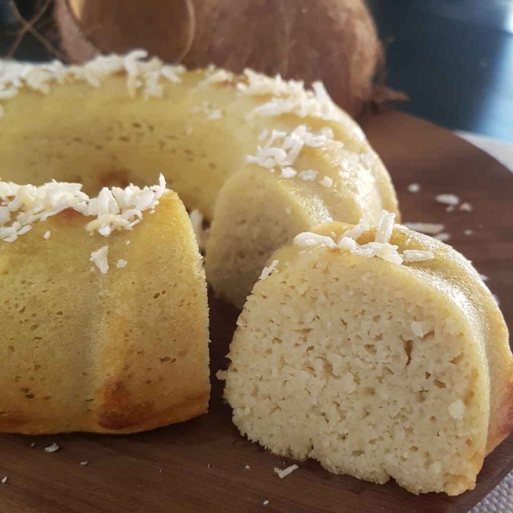 Bolo de coco low carb