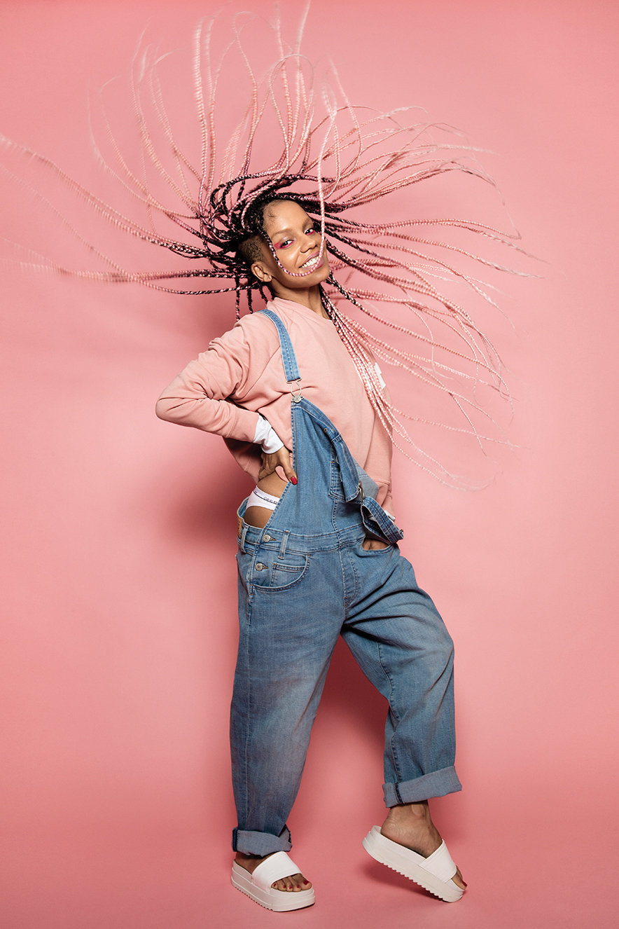 Aprenda a colocar o pink millennial no make com 4 influenciadoras