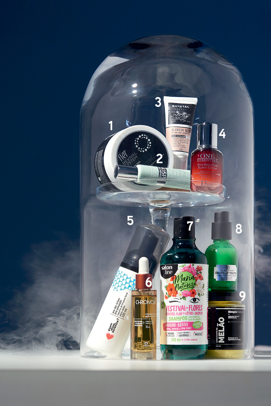 8 produtos de beleza que revertem os danos da poluição