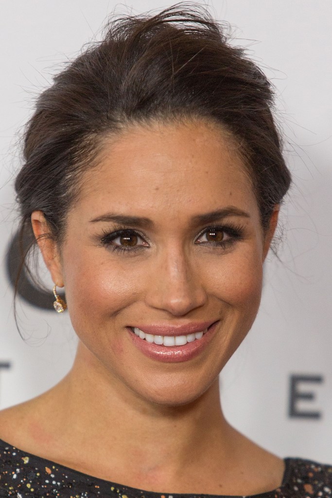 Meghan Markle 2013 Meghan Markle: a futura princesa também adora mudanças no cabelo