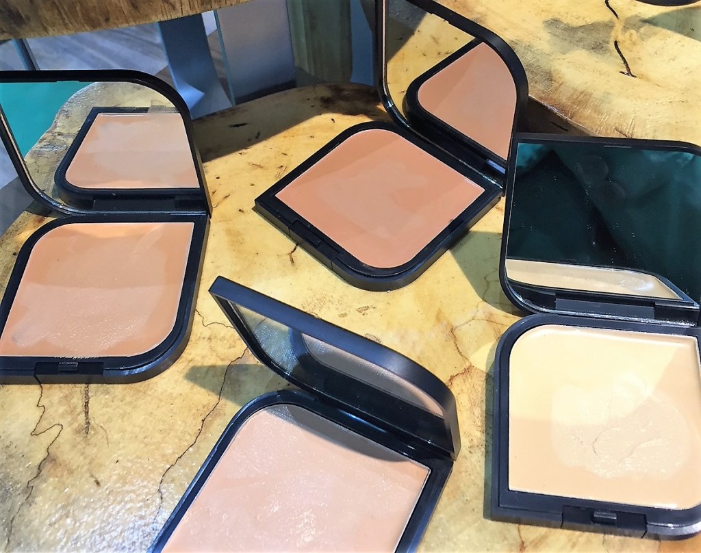 BB cream compacto Baims Beleza natural: 8 novidades garimpadas nas maiores feiras do setor
