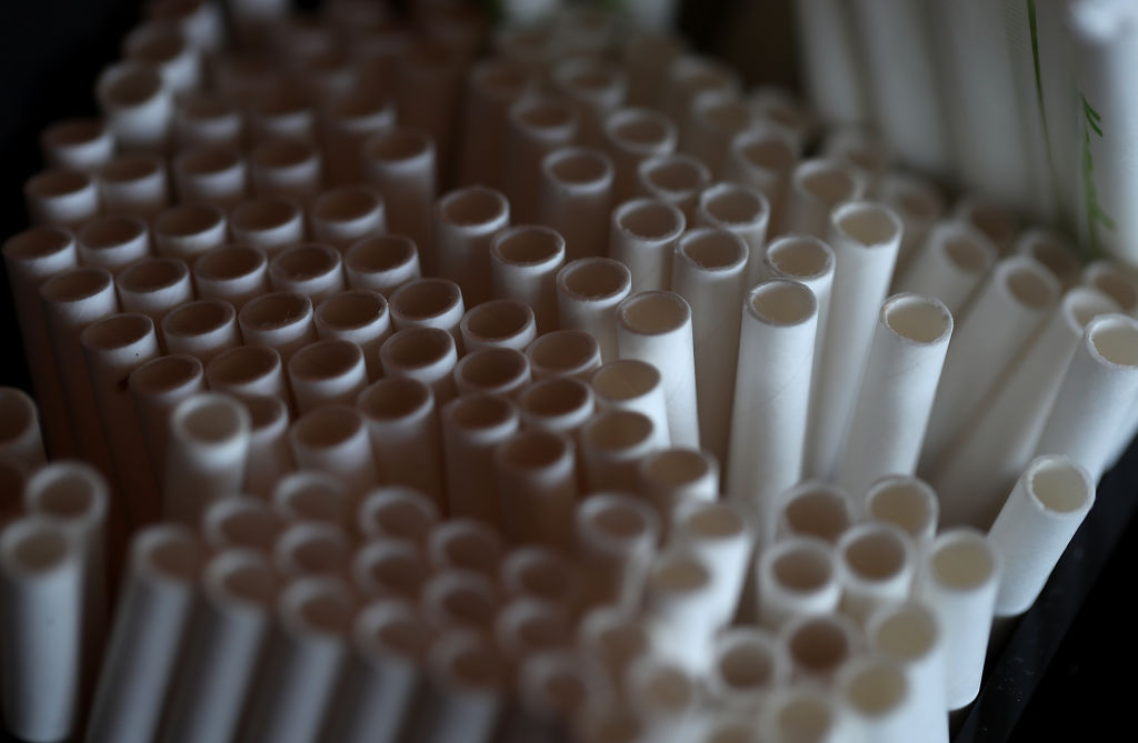 canudos de papel Canudo de plástico: por que você também deveria deixar de usá-lo