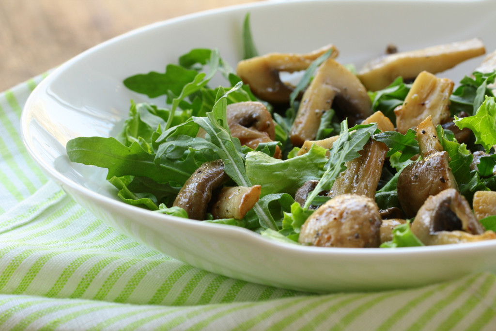 thinkstockphotos-177714650 Primavera: Receitas de saladas e sucos que são a cara da estação
