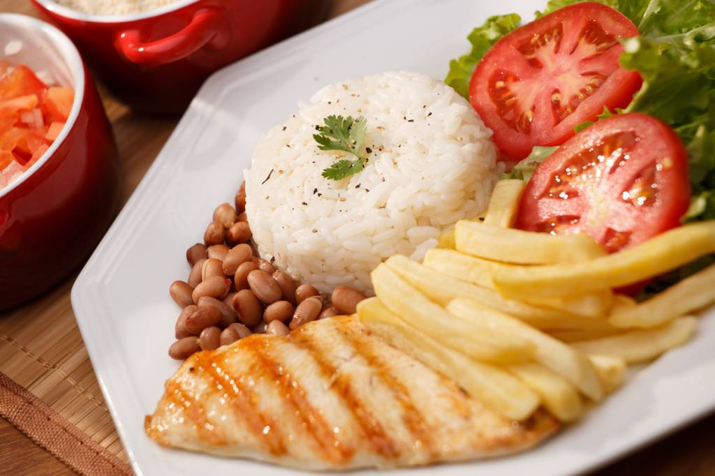 Almoço balanceado Dicas de alimentação para os dias de vestibular