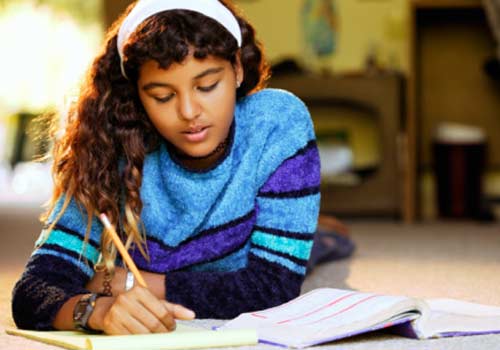 Conhe&ccedil;a 16 universidades particulares com vestibular no meio do ano