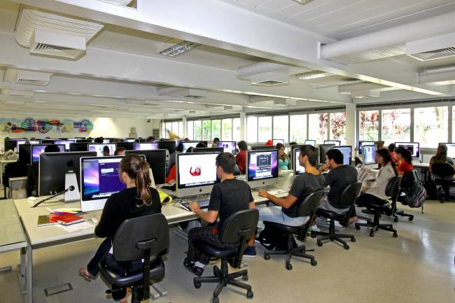 artes-e-design-priv UFRGS e Senac-SP são as melhores na área de Artes e Design