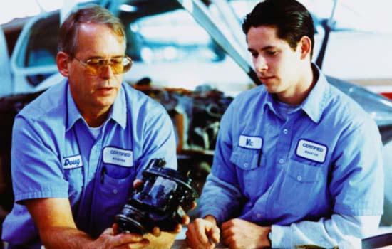 Qual o melhor curso para quem gosta de carros e videogame?