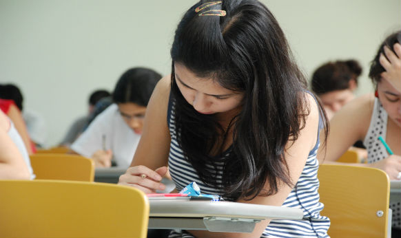 UPE abre inscri&ccedil;&otilde;es para vestibular 2015