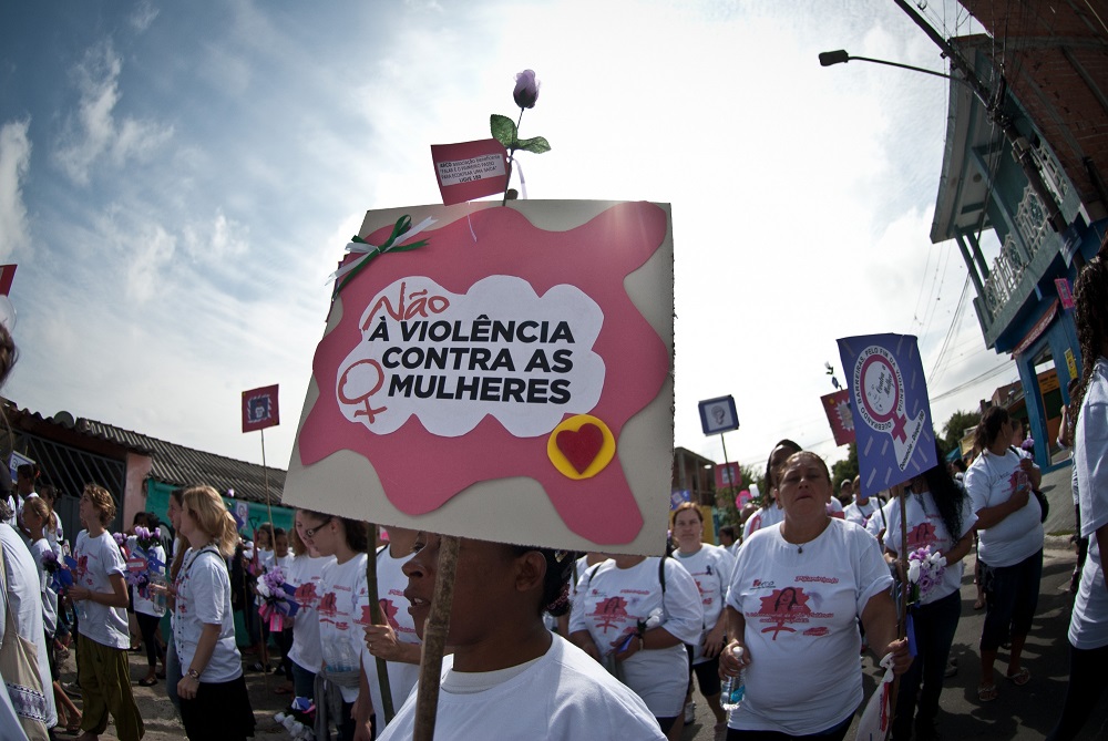 Análise de redação: Violência contra a mulher