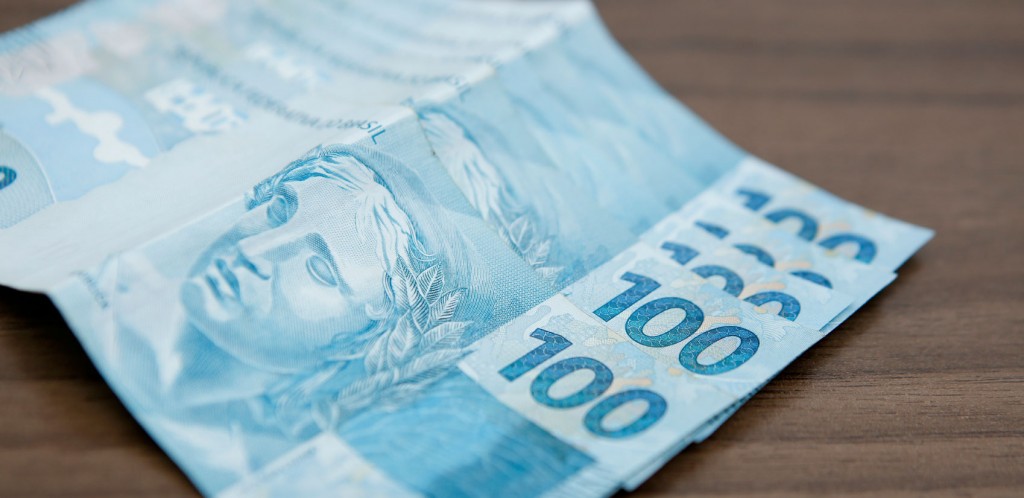 Como funciona o salário mínimo