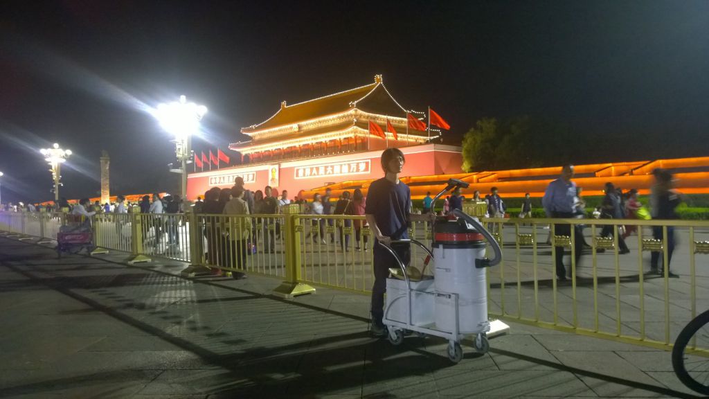 Chinês transforma poluição atmosférica em tijolos