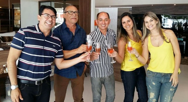 Brinde celebra a chegada da CASA COR na Paraíba