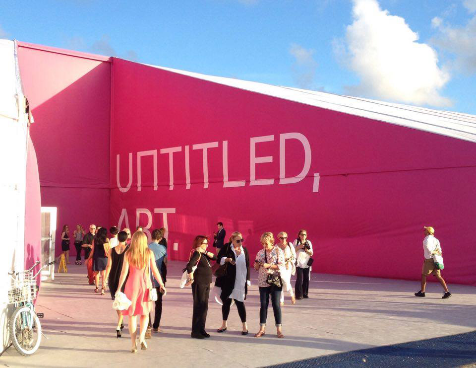 Veja o que está acontecendo no 2º dia do Miami Art Basel