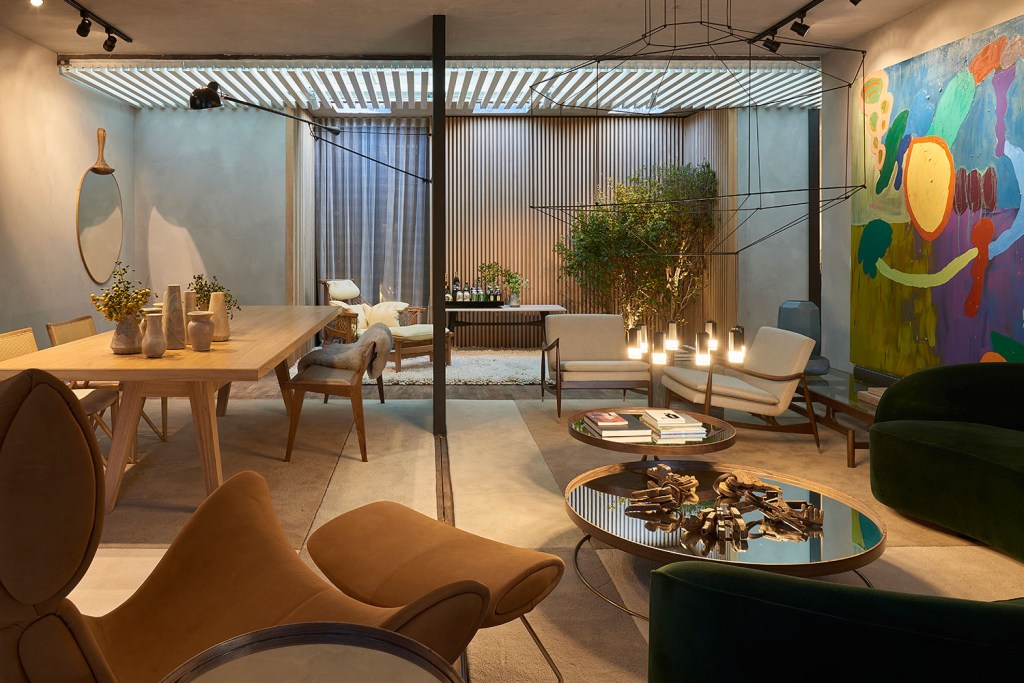 CASA COR MG: Tapetes dividem e limitam áreas de ambiente integrado