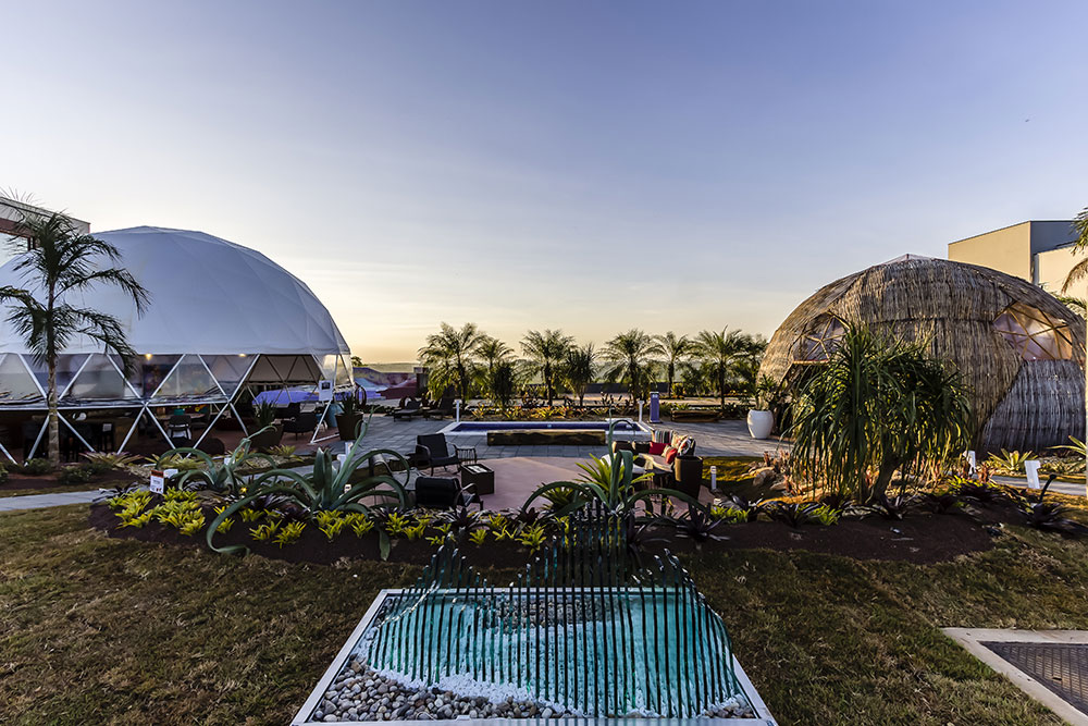 Piscina automatizada é apresentada em coquetel na CASA COR Campinas