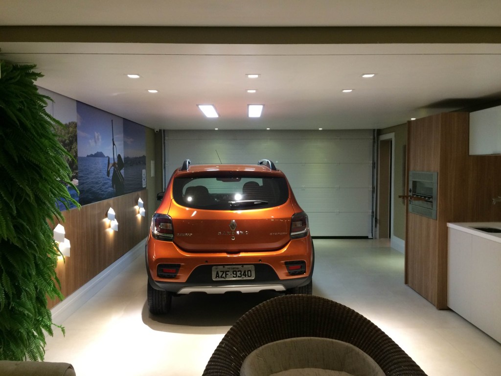 Garagem desperta vontade de viajar na CASA COR SC 2015