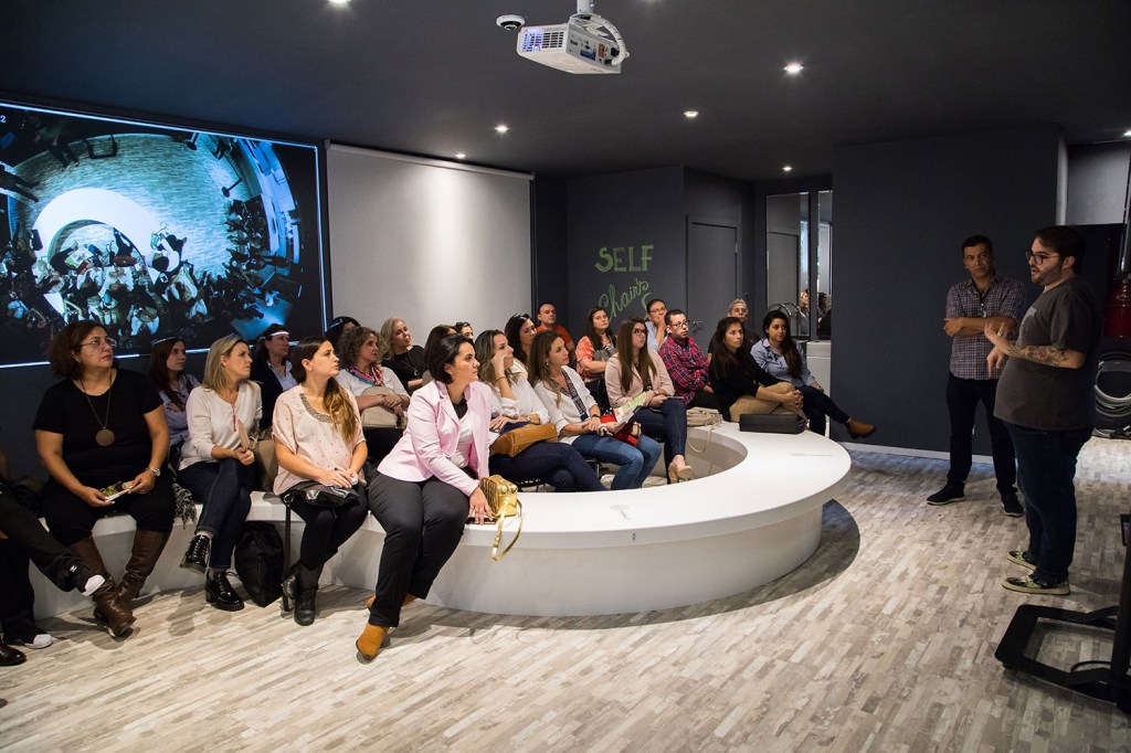 Arquitetos paraguaios participam de palestra na CASACOR SP