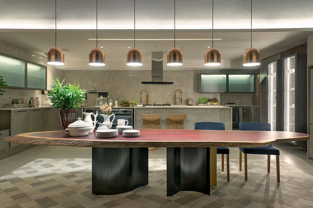 CASACOR SP: Cozinha inspiradora valoriza a arquitetura do Jockey