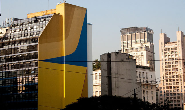 Primeira obra bidimensional de Tomie Ohtake é restaurada em SP