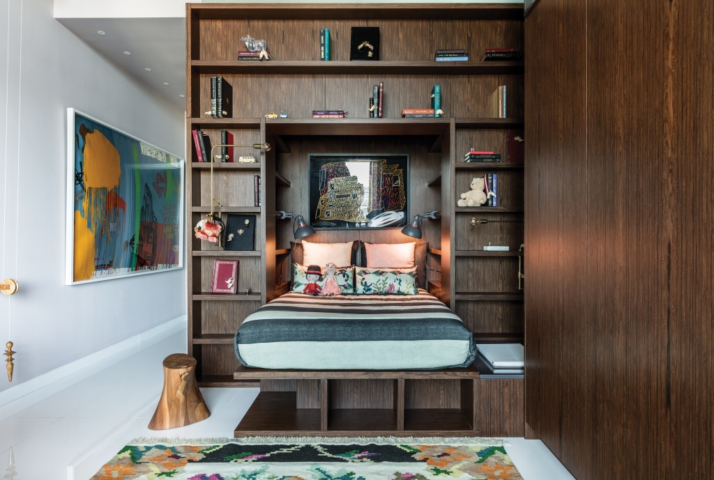 CASACOR Miami: O quarto de Leo Romano para diversas atividades
