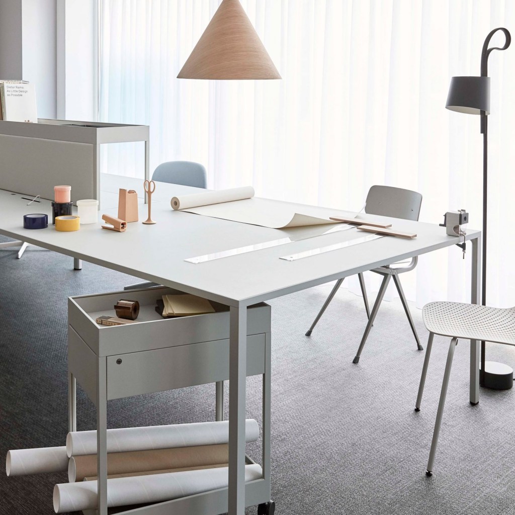 hay-new-order-stockholm-design-week-_dezeen_sq-1704×1704 11 atrações imperdíveis da Semana de Design de Milão 2018