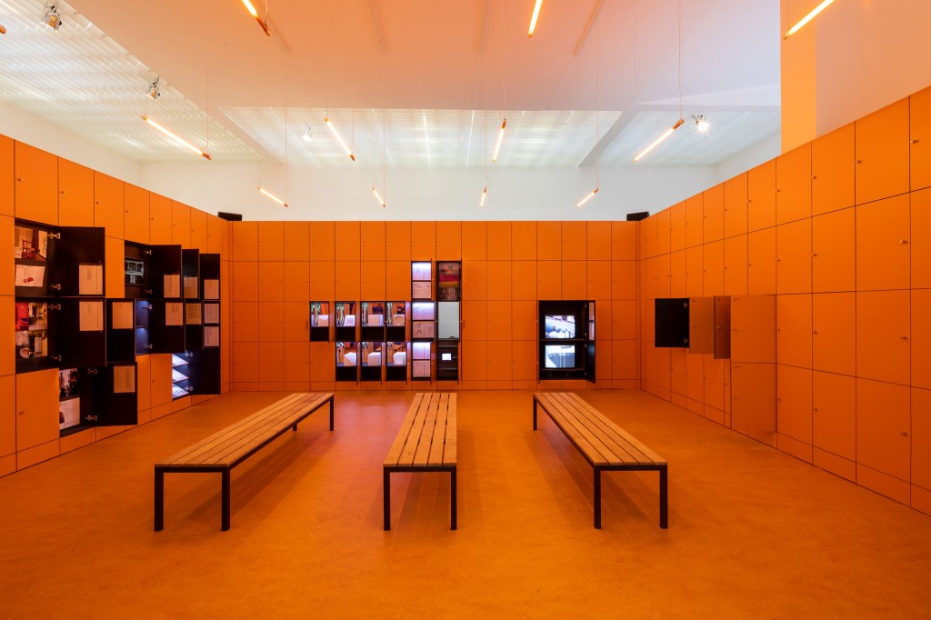 dutch-pavilion-venice-architecture-biennale-2018-daria-scagliola_dezeen_2364_col_13 Confira os highlights da 16ª Bienal de Arquitetura de Veneza