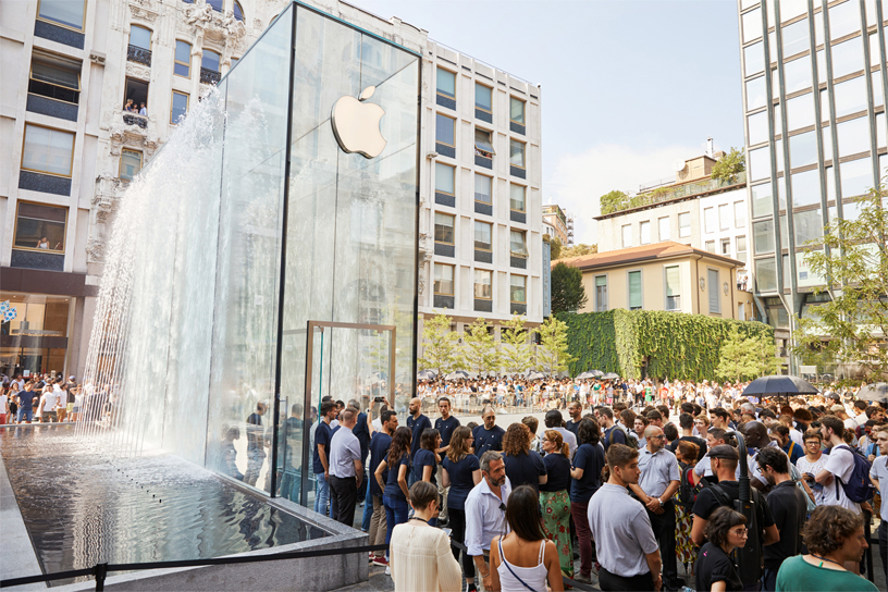 apple-milan-piazza-liberty_piazza-outdoor-que_07262018_big.jpg.large Norman Foster assina nova loja da Apple em Milão