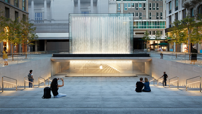 apple-piazza-liberty_piazza-center-steps_07242018_big.jpg.large Norman Foster assina nova loja da Apple em Milão