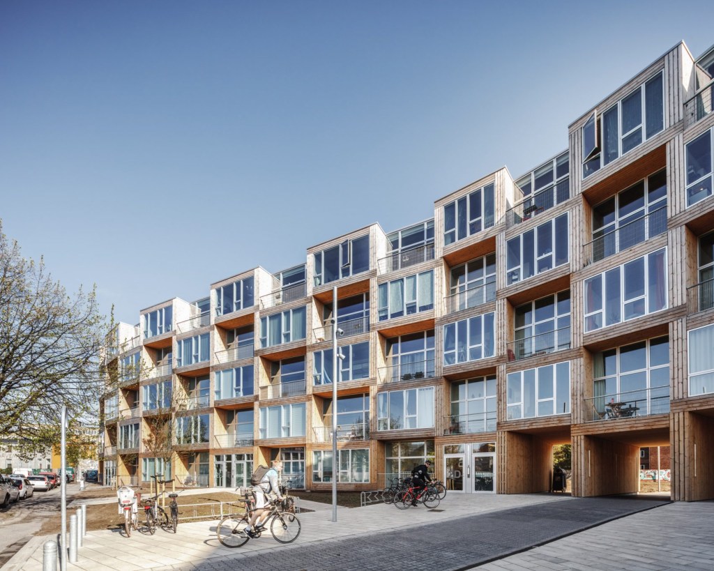 big-dortheavej-residence-affordable-housing-copenhagen_dezeen_2364_col_17-1704×1363 BIG assina conjunto de habitação popular na Dinamarca