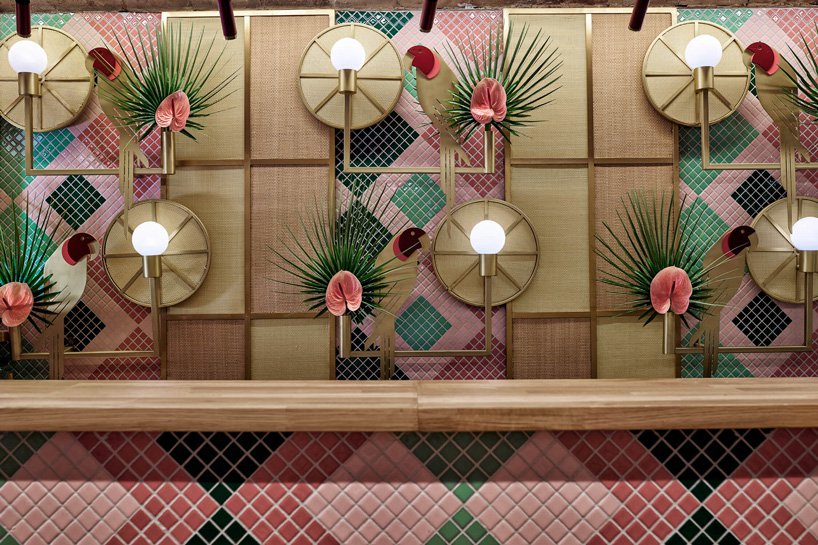 kaikaya-tropical-sushi-restaurant-valencia-masquespacio-5 Restaurante espanhol tem decoração inspirada na cultura nipo-brasileira
