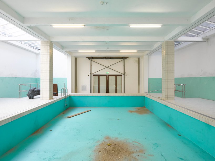 whitechapel-gallery-elmgreen-dragset-pool-designboom-1 Galeria Whitechapel vira piscina abandonada nas mãos de Elmgreen & Dragset
