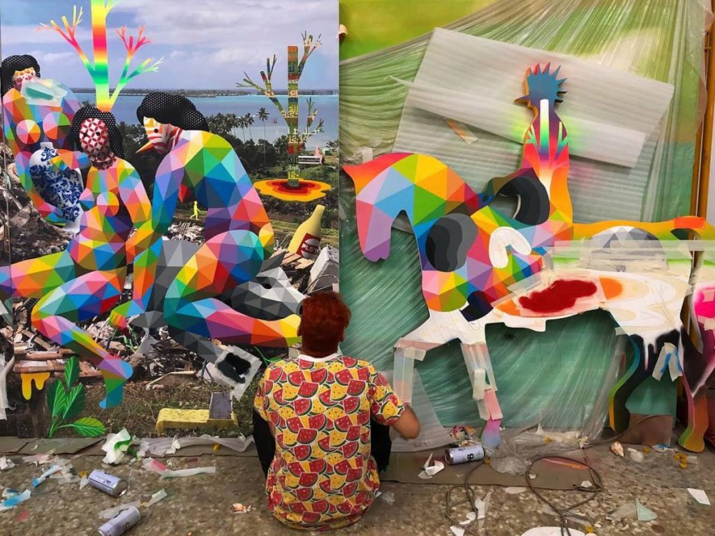 OKUDART working away in his studio on #ThePlasticIsland for his SCOPE Miami Beach installation with Mirus Gallery and Hi-Fructose Magazine! A 18º edição da SCOPE Miami Beach apresenta o Novo Contemporâneo