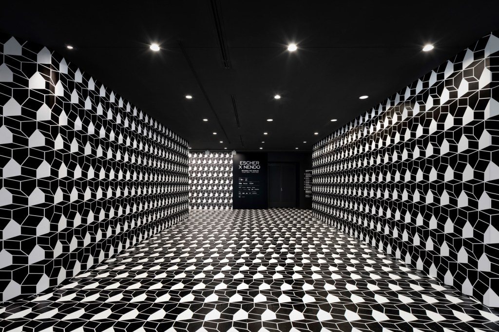 Escher ganha exposição projetada pelo Studio Nendo em Melbourne