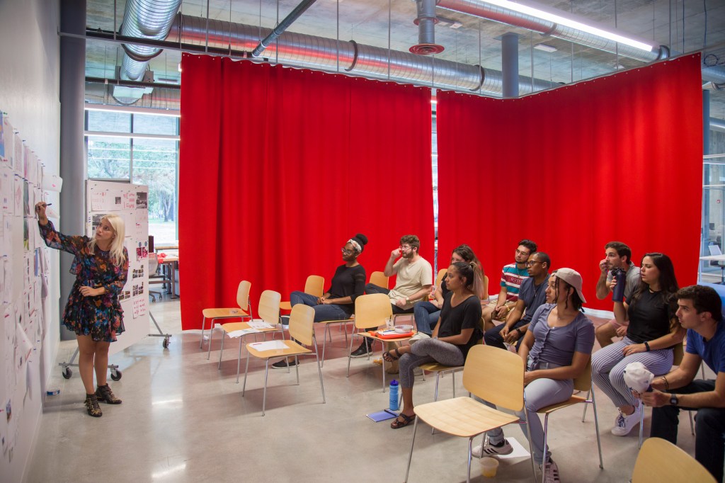 Universidade de Miami inaugura novo prédio da Escola de Arquitetura