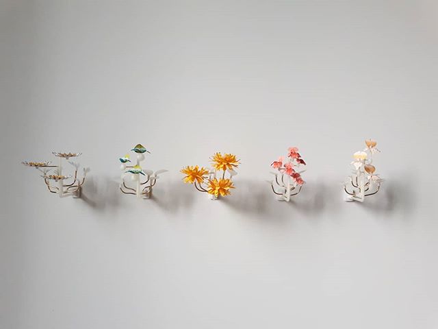 55752852_2138204516255365_731326481194934763_n Designer cria flores artificiais para alimentar insetos urbanos