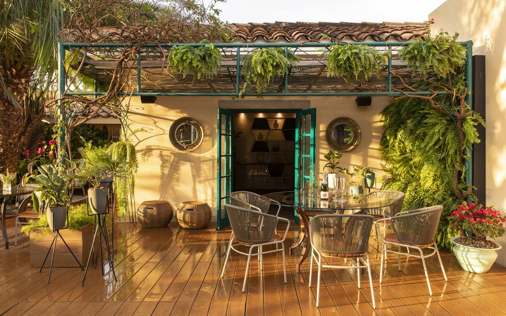 CASACOR Ribeirão Preto 2018. Restaurante Toscana Arauco – Mônica Costa e Ângela Dorascenzi Paisagistas fazem sua estreia em CASACOR São Paulo