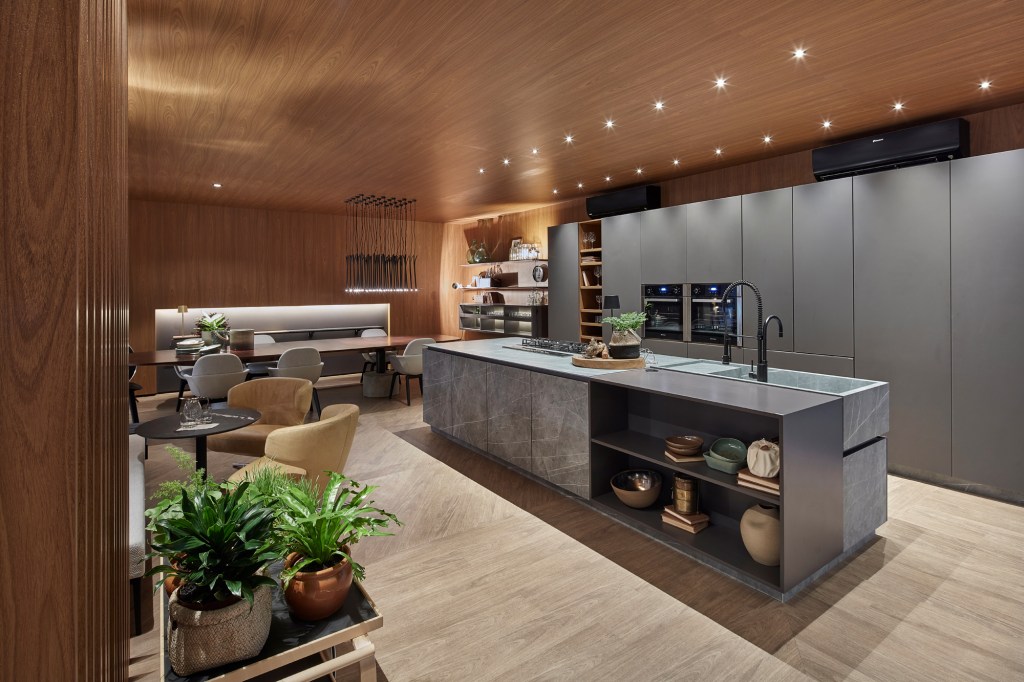 _M1A2842 Design moderno e confortável configura espaço na CASACOR Goiás