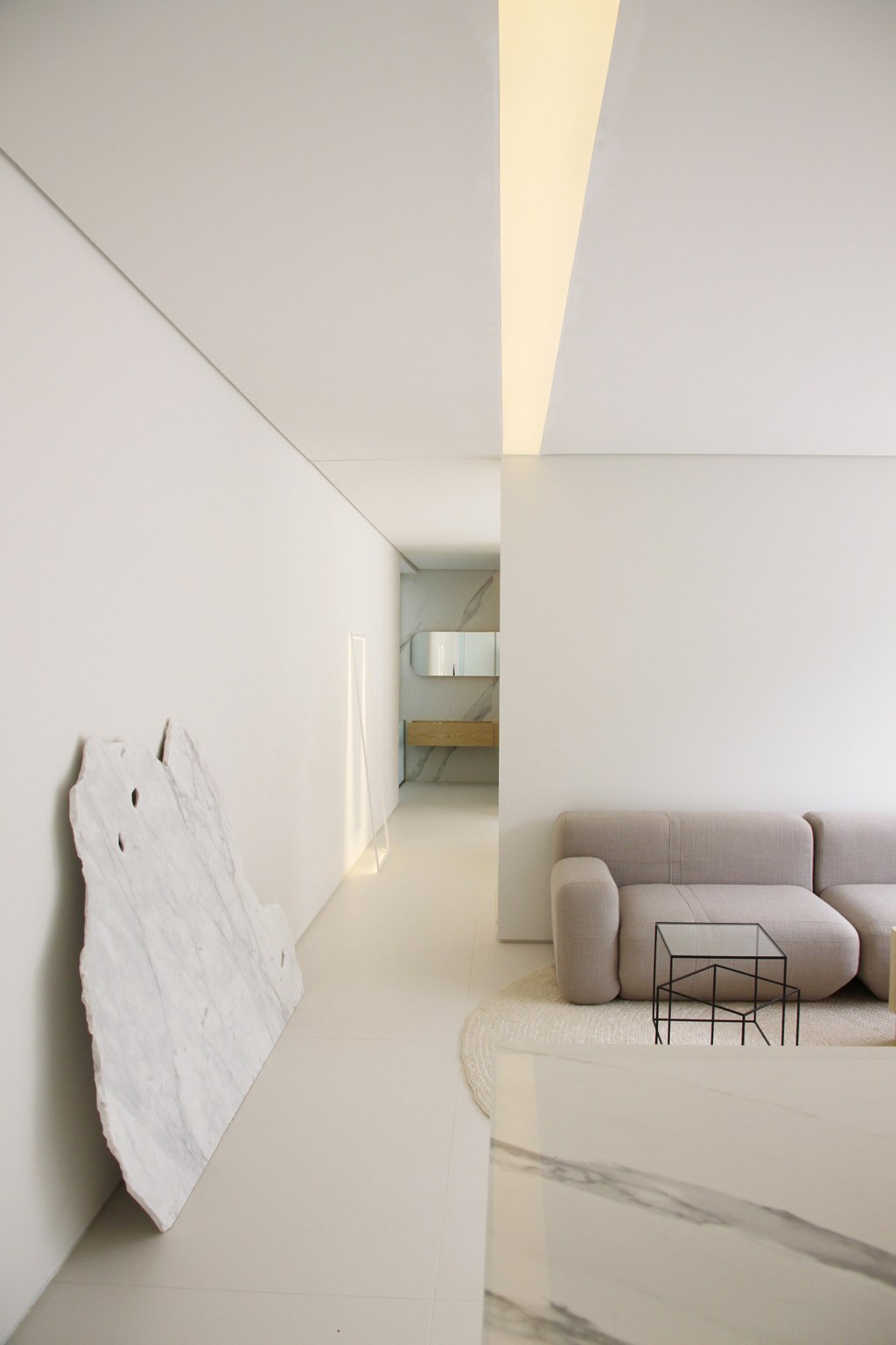 casa-conteiner-marilia-pellegrini-casacor-sp-2019-5 CASACOR SP: branco recobre contêiner minimalista de Marília Pellegrini