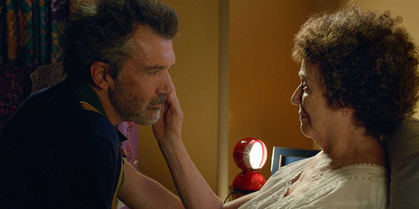 dolor-y-gloria-almodovar-2019-9 Vimos o novo filme de Pedro Almodóvar, e a decoração quase rouba a cena