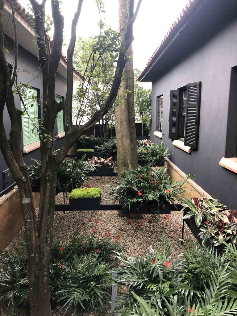 alalou-b4 Jardim de Pandora encaixa magia em linhas geométricas na CASACOR SP