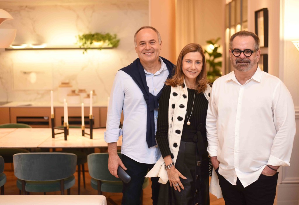 2. Gian Franco Ronchi Fernanda Marcolini e Eduardo Machado Abertura da CASACOR Rio é celebrada em festa beneficente