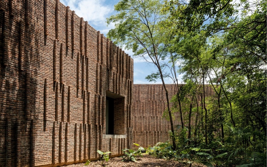 claudia andujar pavilion at inhotim Bienal anuncia curadoria da 17ª Mostra Internacional de Arquitetura