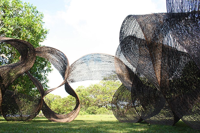 kengo-kuma-kithul-ami-pavilion-bentota-sri-lanka-designboom-02 Kengo Kuma cria pavilhão construído com videiras no Sri Lanka